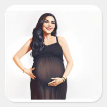 Une femme enceinte magnifique et glamour