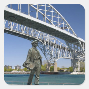 Sticker Carré Une statue de Thomas Edison par l'artiste local