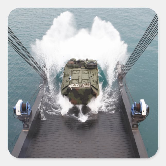Sticker Carré Véhicules d'assaut amphibies débarquent de USNS (Devant)