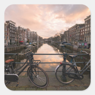 Sticker Carré Vélos au coucher du soleil à Amsterdam