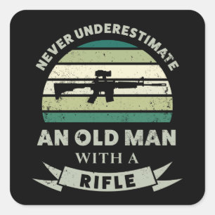 Sticker Carré Vieux homme avec un fusil amusant pistolet papa ca