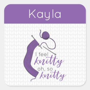 Sticker Carré Violet Je Sens Knitty, Oh Tellement Knitty