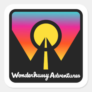 Sticker Carré Wonderhussy Adventures Sunset Horizon Logo