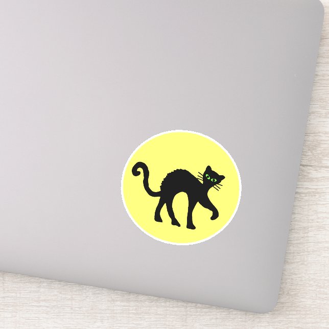 Sticker Chat noir yeux verts Arrière Lune jaune (Détail)
