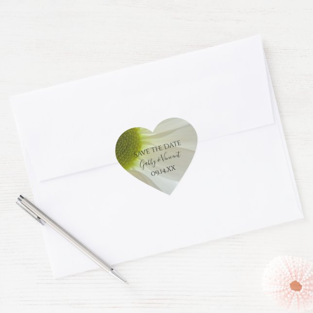 Sticker Cœur Mariage des pétales de marguerite blanche Sauvez l (Enveloppe)