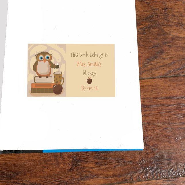 Sticker de la bibliothèque de classe de la Chouett (Keep track of your books with this cute classroom library rectangle sticker)