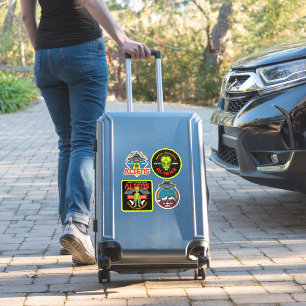 Sticker Ensemble de 4 Envahisseurs Aliens Extraterrestres 
