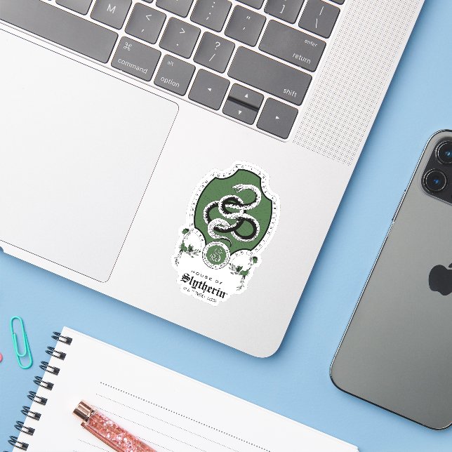 Sticker HARRY POTTER™ | Délicat croquis SLYTHERIN™ Crest (Ordinateur portable avec iPhone)