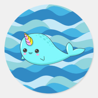 Sticker Kawaii Narwhal sur Blue Waves