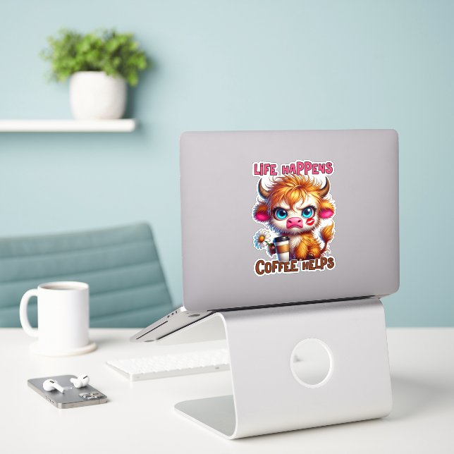 Sticker Life Happens Coffee Helps  (Ordinateur portable sur le bureau)