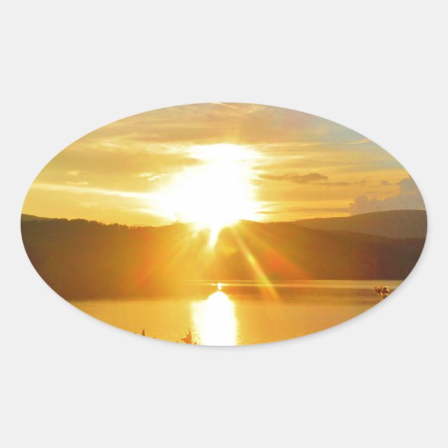 Sticker Ovale Coucher de soleil sur le lac Arrowhead (Devant)