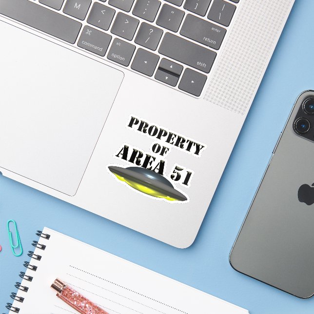 Sticker Property of Area 51 (Ordinateur portable avec iPhone)