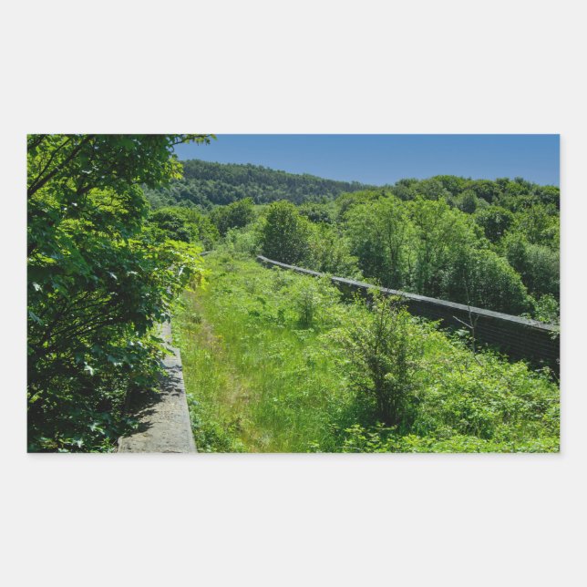 Sticker Rectangulaire Abandoned Whitacre Mill Viaduct, Huddersfield (Devant)