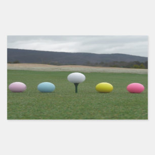 Sticker Rectangulaire Ballons de golf aux couleurs vives sur une montagn