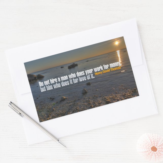 Sticker Rectangulaire Citation Inspirationnelle de Henry David Thoreau " (Enveloppe)