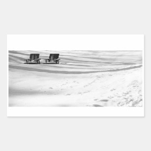 Sticker Rectangulaire Deux Chaises Ensevelies Dans La Neige