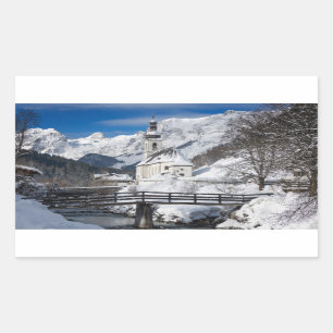 Sticker Rectangulaire Église dans la neige avec les Alpes