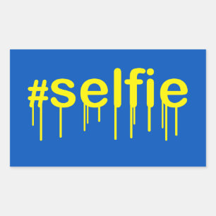 Sticker Rectangulaire Hashtag Selfie Drooling sur décor bleu