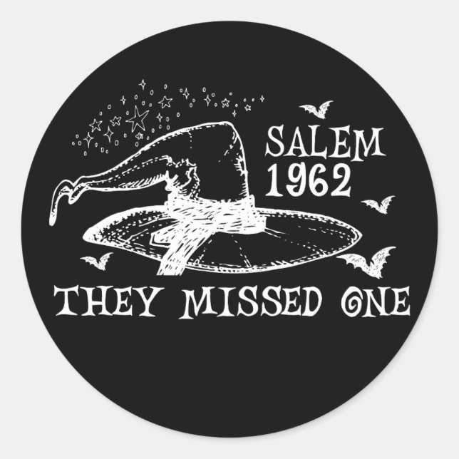 Sticker Rond 1962 Ils Ont Manqué Une Sorcière De Salem Hallowee (Devant)