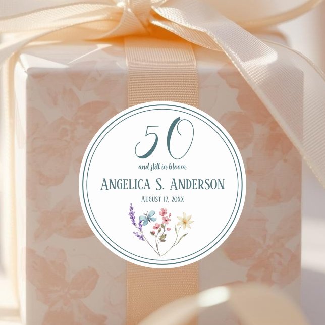 Sticker Rond 50 and still in Bloom Wildflower Birthday (50 and still in Bloom Wildflower Birthday Classic Round Sticker)