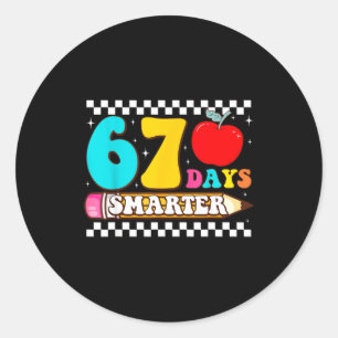 Sticker Rond 67e jour d'école 67 jours plus intelligents enseig