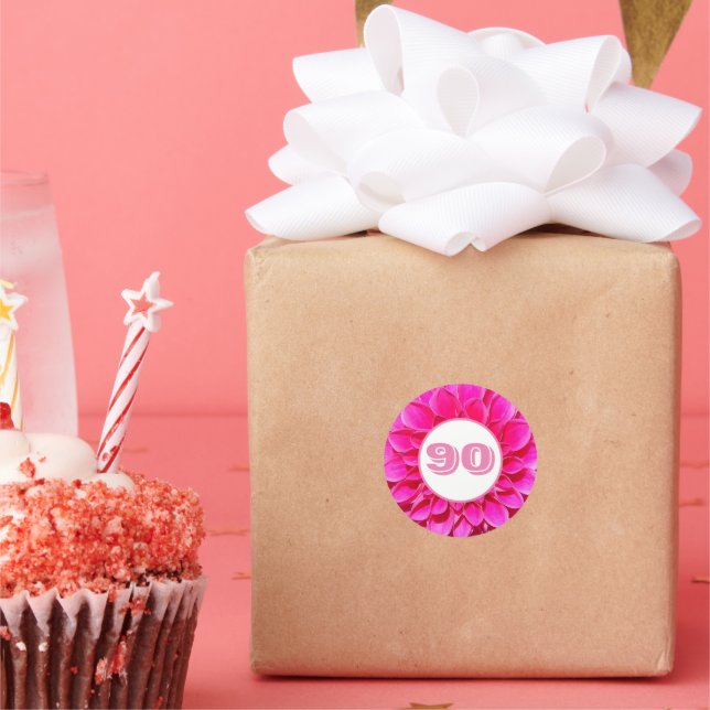 Sticker Rond 90e anniversaire Jalon rose dahlia floral (Fête)
