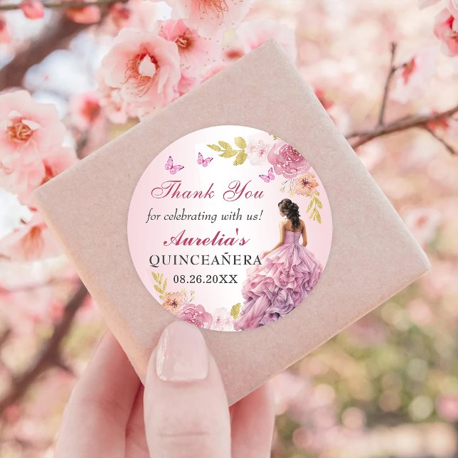 Sticker Rond Anniversaire de Quinceanera à fleurs roses blanche (Créateur téléchargé)