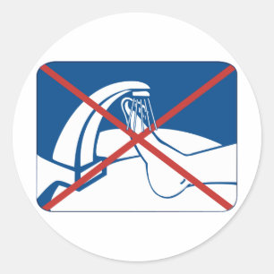 Sticker Rond Aucuns pieds lavant dans le signe d'évier,