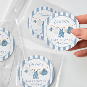 Sticker Rond Baby Shower "Bébé en Jean Bleu"