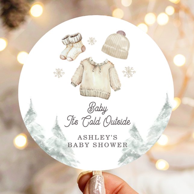 Sticker Rond Baby shower d'hiver Il fait froid à l'extérieur de (Créateur téléchargé)