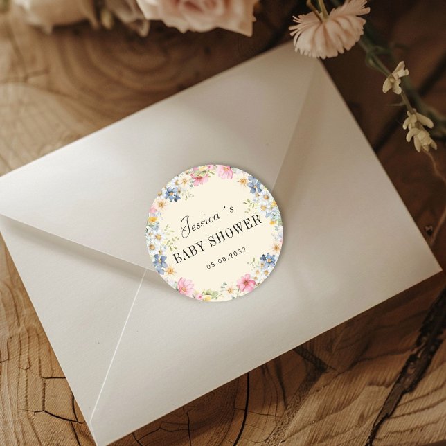 Sticker Rond Baby shower fleur sauvage (Personalized Wildflower Baby Shower Classic Round Sticker with your name and date.)