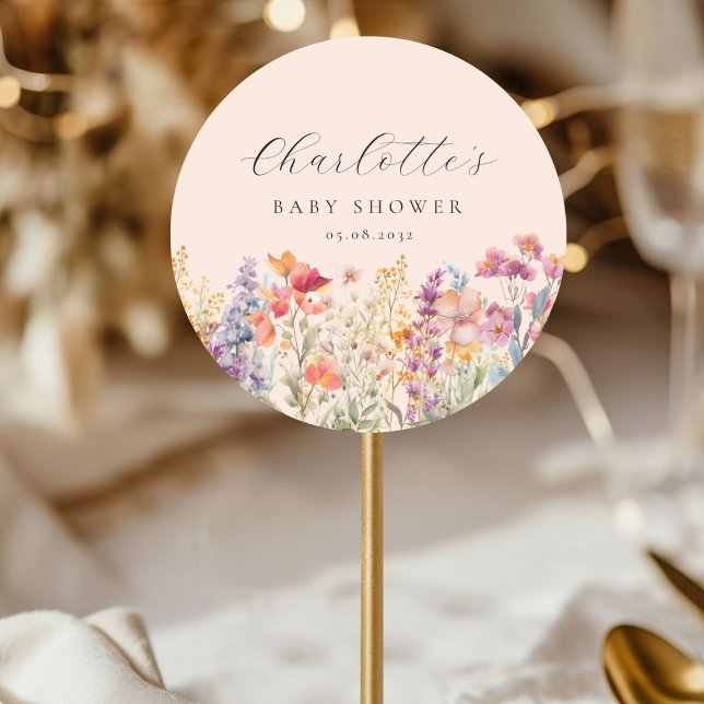 Sticker Rond Baby shower moderne et Fleur sauvage (Personalized, Modern, Colorful, Wildflower Baby Shower Classic Round Sticker with your name & date.)