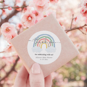 Sticker Rond Baby shower pastel à l'eau arc-en-ciel merci