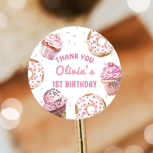 Sticker Rond Baguette d'anniversaire de Cupcake rose (Créateur téléchargé)