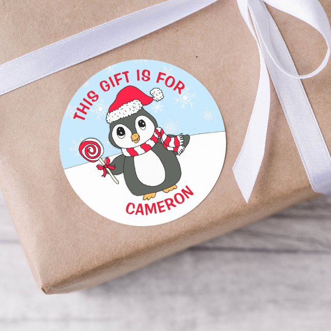 Sticker Rond Balise cadeau personnalisé de pingouin de Noël (Créateur téléchargé)