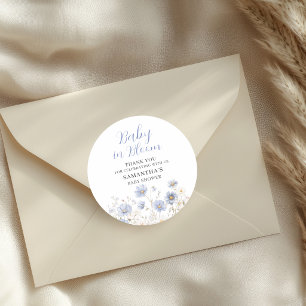 Sticker Rond Bébé en fleurs bébé garçon sauvage bleu Baby Showe