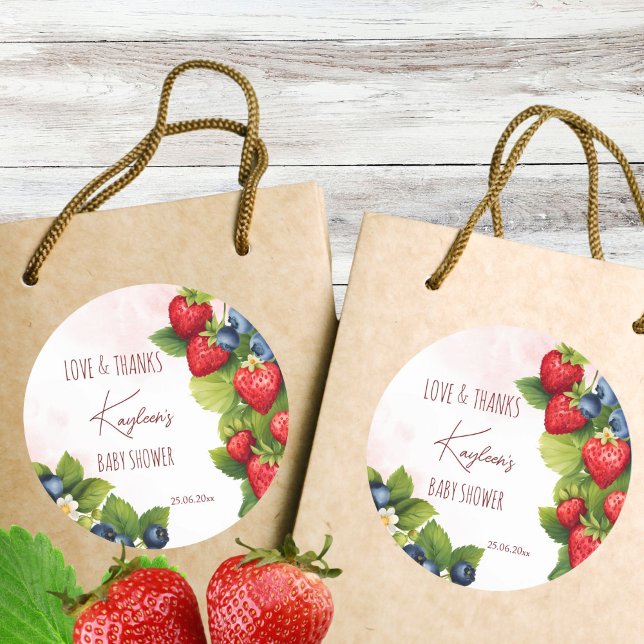 Sticker Rond Berry baby shower de fraise aux bleuets doux à la  (Berry sweet blueberry strawberry baby shower thank you favor printed sticker template)