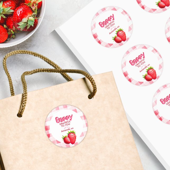 Sticker Rond Berry Grateful Bribe Tribe pique-nique fraise Merc (Berry Grateful Thank You Round Stickers for Bachelorette Hen Party Favor Gift Strawberry Picnic Chic)