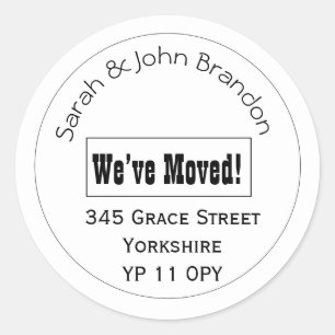 Sticker Rond Blanc noir moderne Nous avons bougé Faire-part