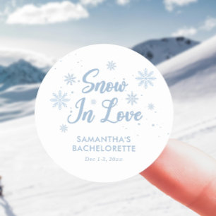 Sticker Rond Bleu et Blanc Neige en amour Winter Bachelorette