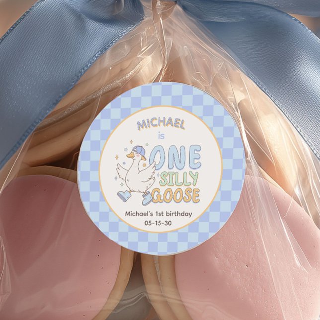 Sticker Rond Blue One Silly Goose-Boy's First Birthday (Blue One Silly Goose. Boy First Birthday Favor Stickers.)