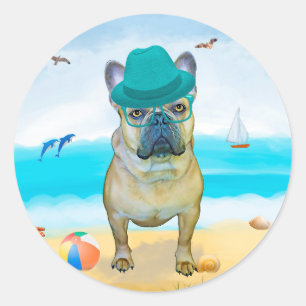 Sticker Rond Bouledogue français sur la plage