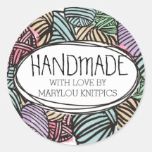 Boules de doodle coloré de fil tricot crochet