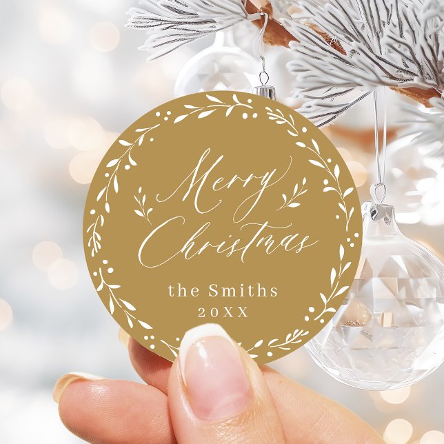 Sticker Rond Cadeau de Noël de script moderne en or (Gold Modern script Merry Christmas Holiday Gift Classic Round Sticker)