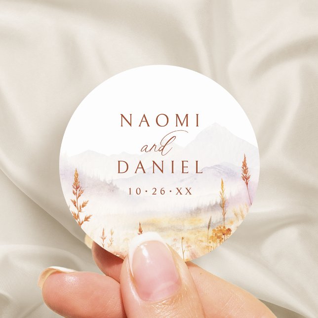Sticker Rond Cadeaux de mariage rustiques de montagne de fleurs (Fall Wildflower Mountain Rustic Wedding Favors Classic Round Sticker)