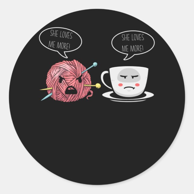 Sticker Rond Café et Crochet Lady Crocheting Humour de fils (Devant)
