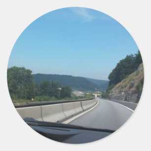 Sticker Rond Car Holiday Mountains