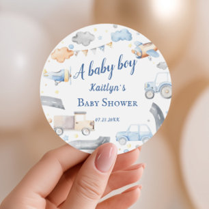 Sticker Rond Célébration de bébé garçon avec véhicule vintage