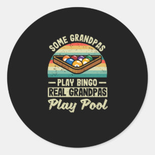 Sticker Rond Certains grands-pères jouent au billard de bingo