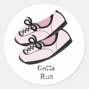 Sticker Rond Chaussures de course roses - Faut que je coure